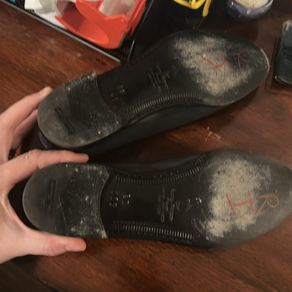 Salvatore Ferragamo shoes size 8 EUC Grey patent leather. - Picture 6 of 8